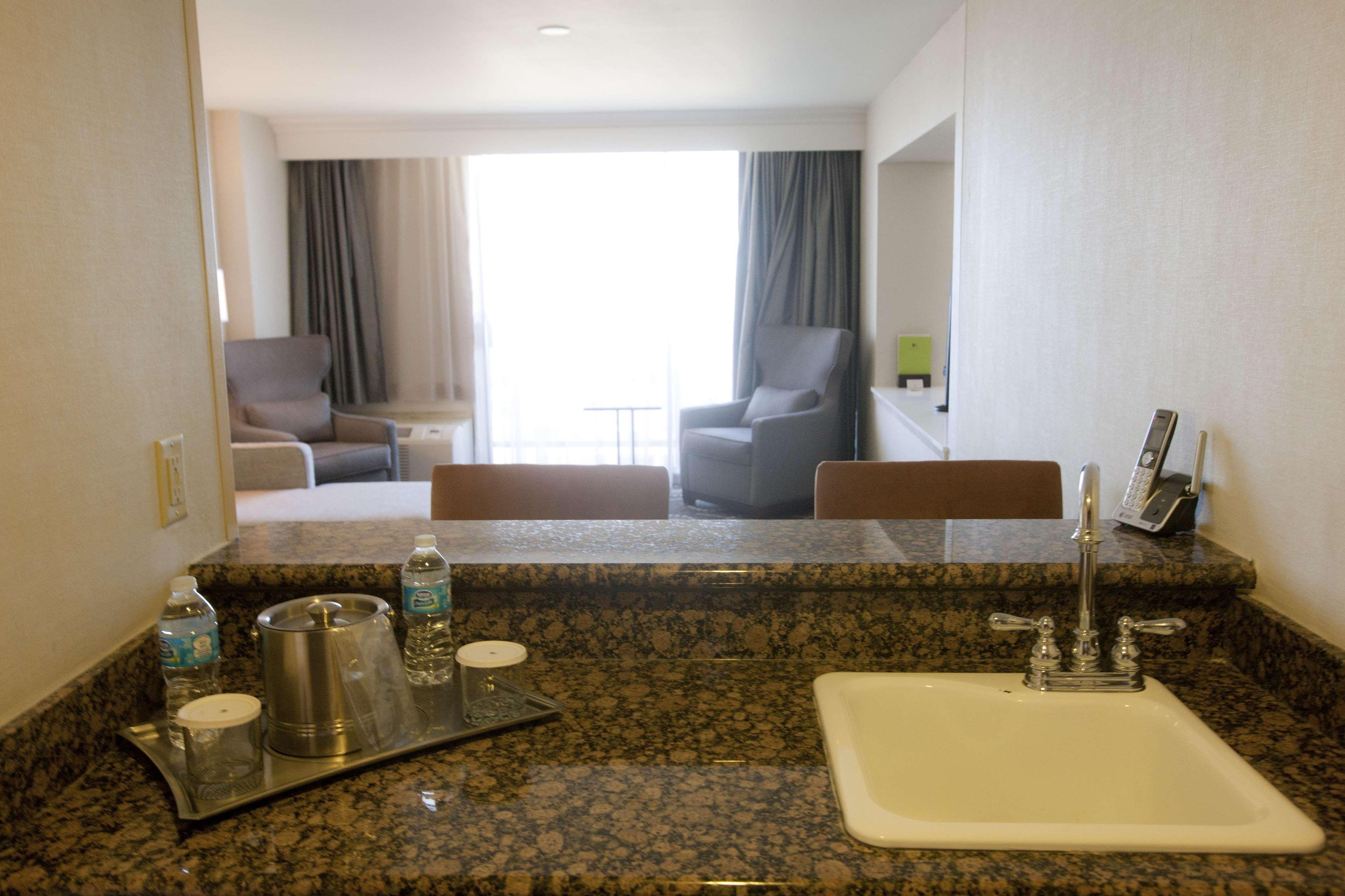 Wyndham Midland Downtown Otel Dış mekan fotoğraf