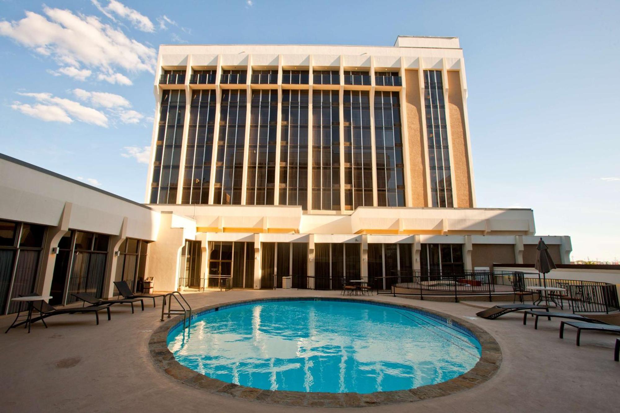 Wyndham Midland Downtown Otel Dış mekan fotoğraf